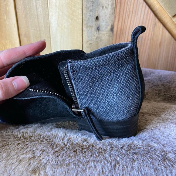 Toms | Black Ankle Booties | W6 - Picture 3 of 5